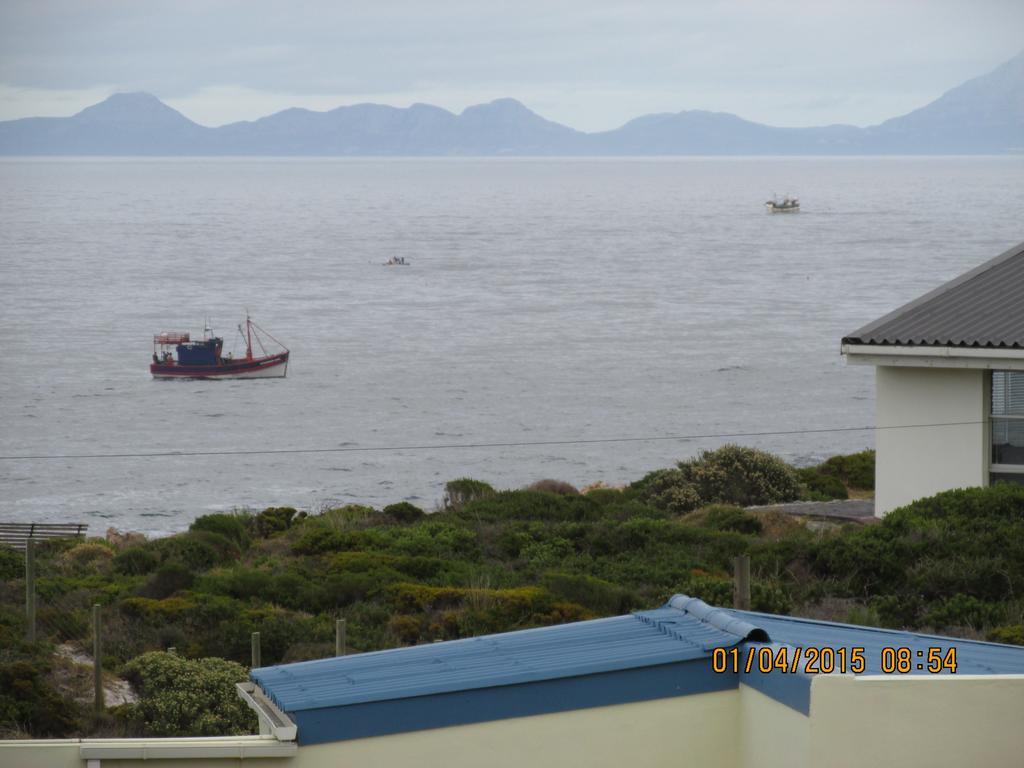 Belle Mer Guest House Pringle Bay Exterior photo