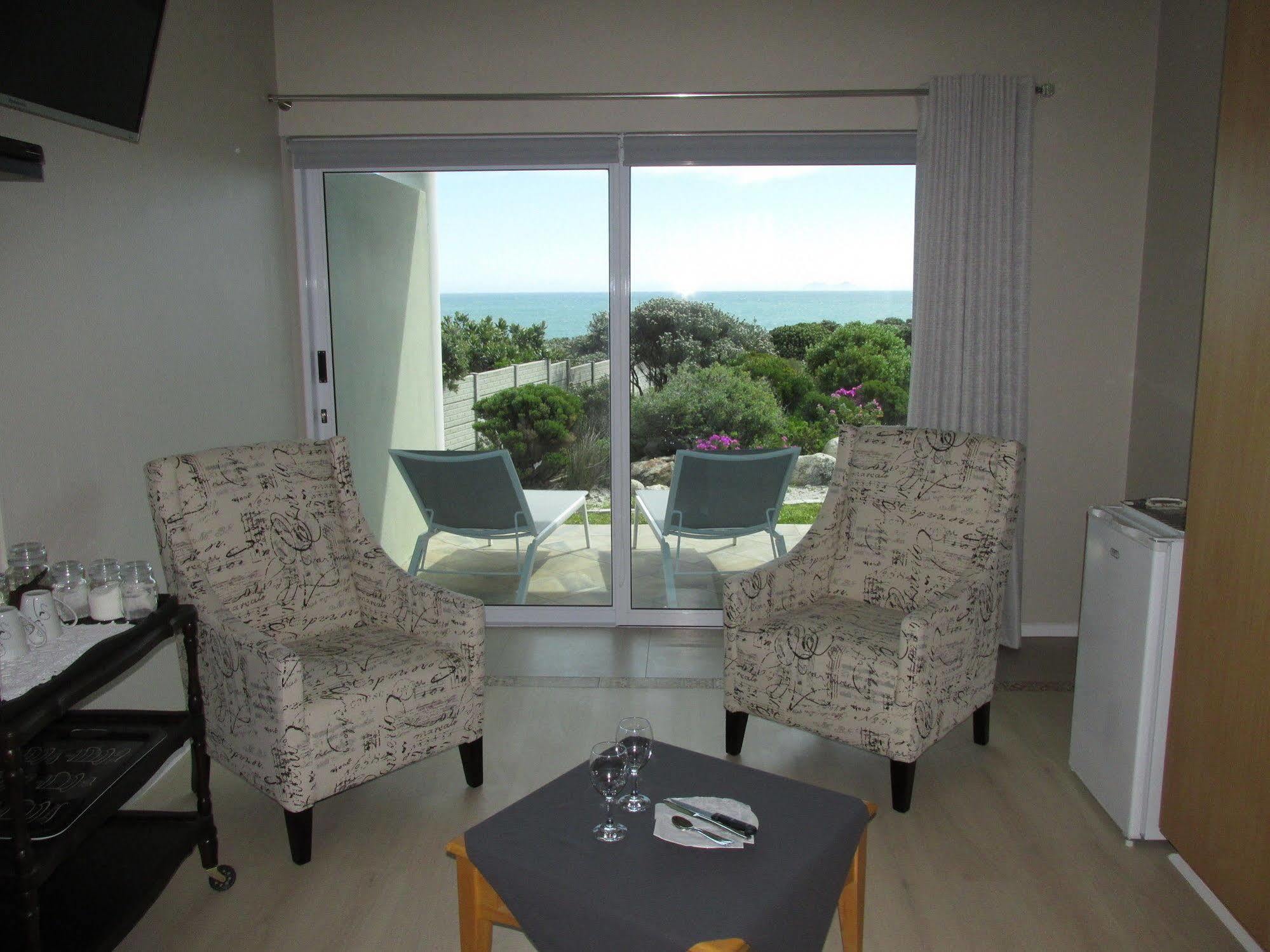 Belle Mer Guest House Pringle Bay Exterior photo
